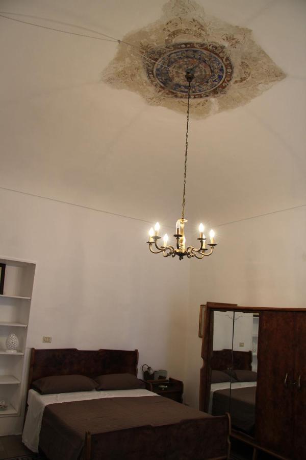 Casa Vacanza Icaros, Ortigia Hictoric Center, 200 Mt From The Beach Syracuse Ngoại thất bức ảnh