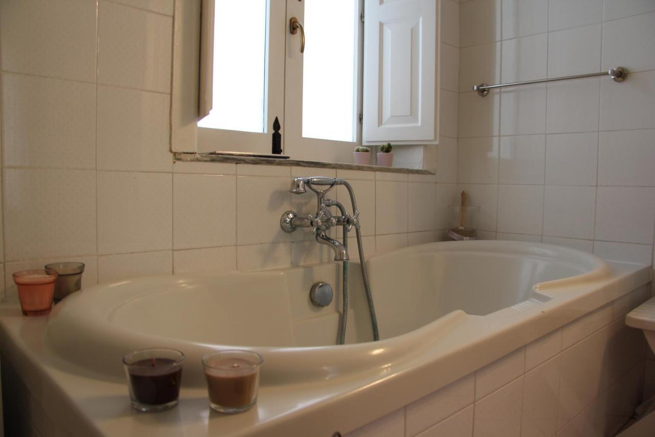 Casa Vacanza Icaros, Ortigia Hictoric Center, 200 Mt From The Beach Syracuse Ngoại thất bức ảnh