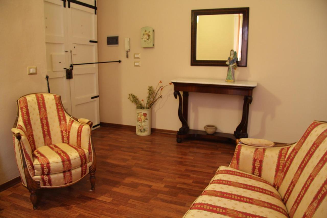Casa Vacanza Icaros, Ortigia Hictoric Center, 200 Mt From The Beach Syracuse Ngoại thất bức ảnh